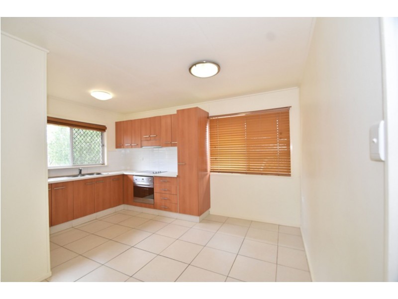1/24 Wentworth Street, Centenary Heights QLD 4350