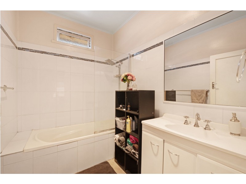4 Ethel Street, Newtown QLD 4350