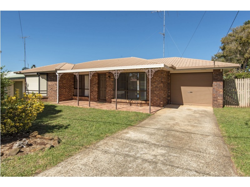 32 Riethmuller Street, Kearneys Spring QLD 4350