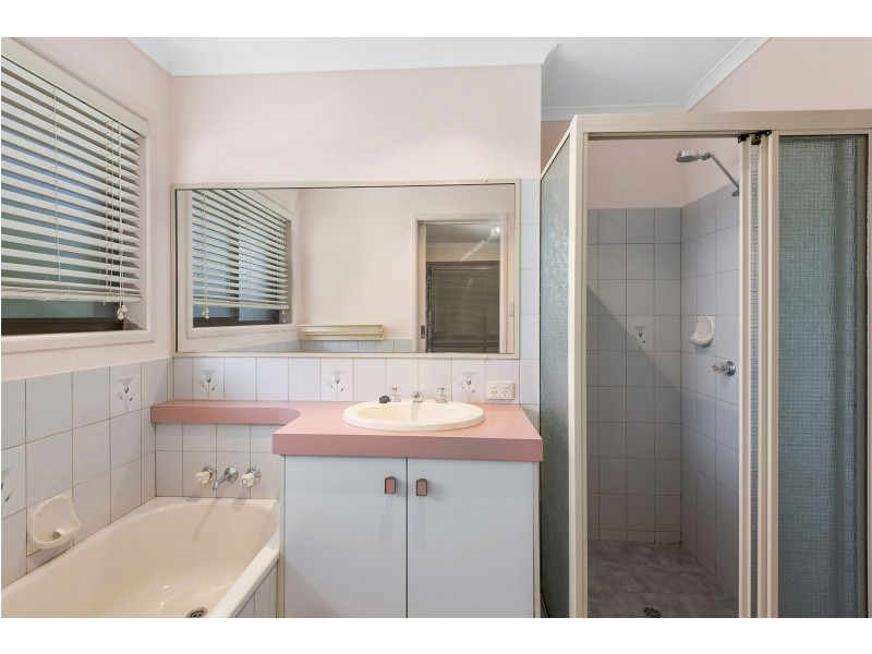 32 Riethmuller Street, Kearneys Spring QLD 4350