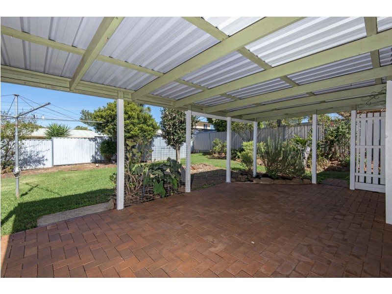 32 Riethmuller Street, Kearneys Spring QLD 4350