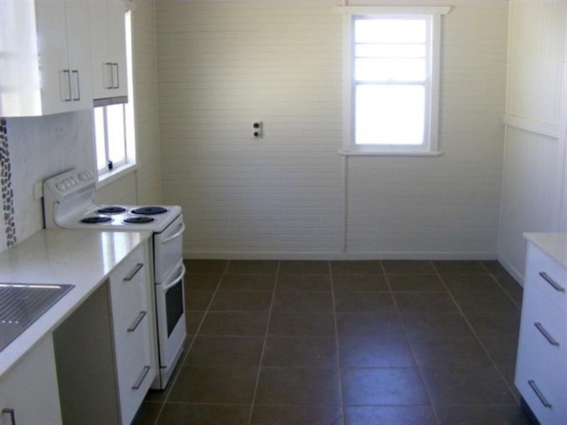 1 Mcwaters Street, North Toowoomba QLD 4350