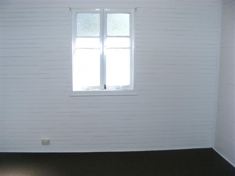 1 Mcwaters Street, North Toowoomba QLD 4350