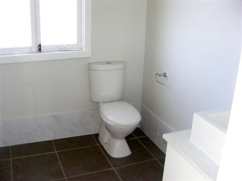 1 Mcwaters Street, North Toowoomba QLD 4350