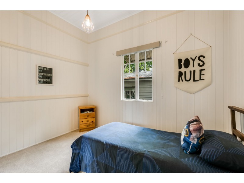 97 Ruthven Street, Harlaxton QLD 4350