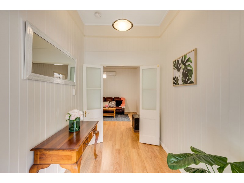 97 Ruthven Street, Harlaxton QLD 4350
