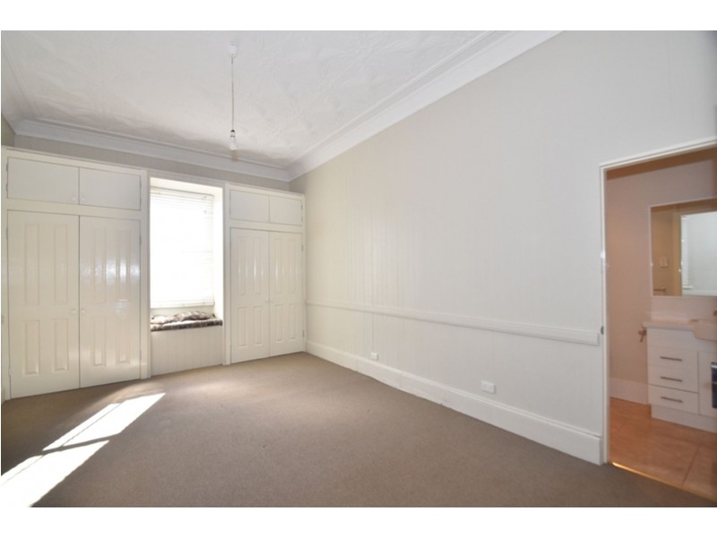 29 Wallace Street, Newtown QLD 4350
