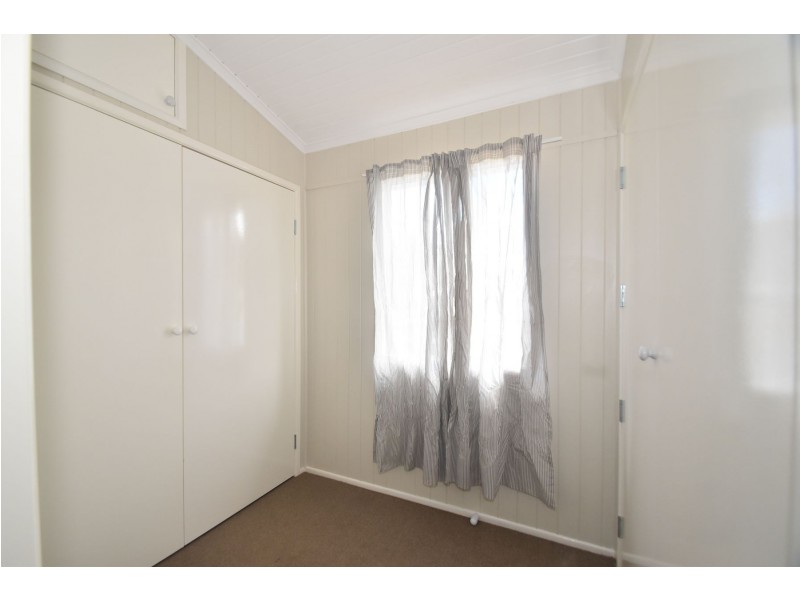 29 Wallace Street, Newtown QLD 4350