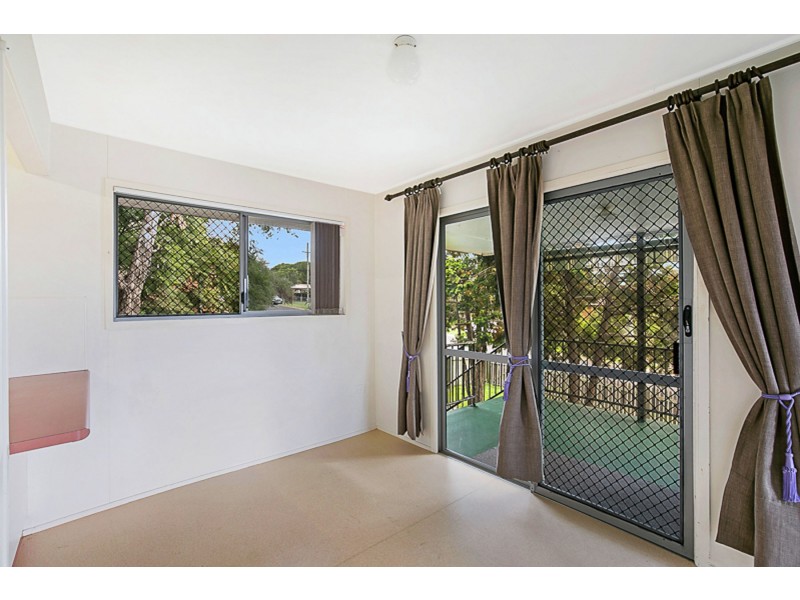18 Festival Street, Rockville QLD 4350