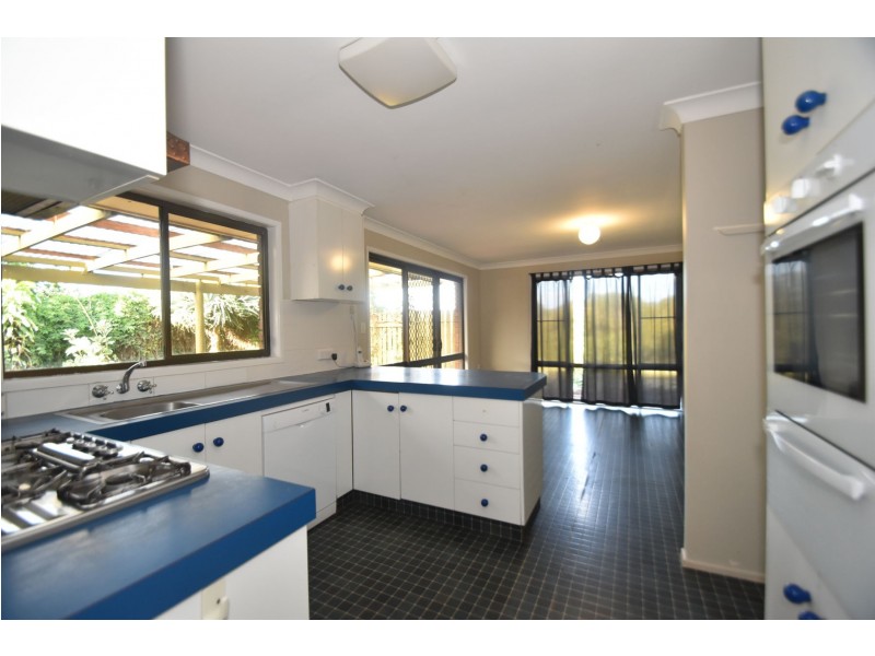 29 Amanda Drive, Centenary Heights QLD 4350