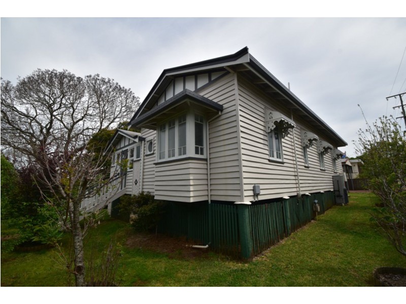 85a Bridge Street, Mount Lofty QLD 4350