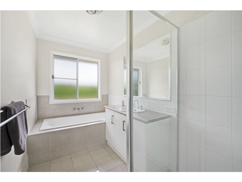 66 Edwin Street, Westbrook QLD 4350