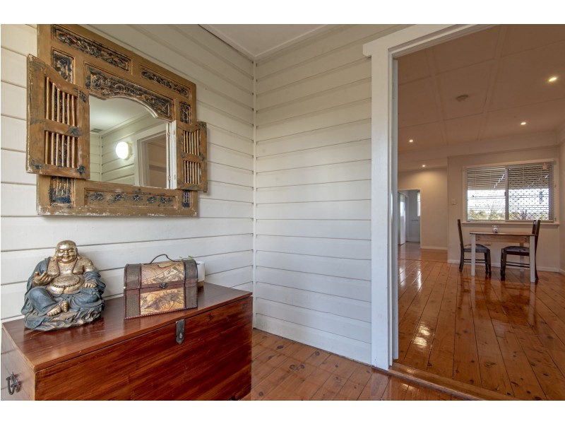 66 Crown Street, Rangeville QLD 4350