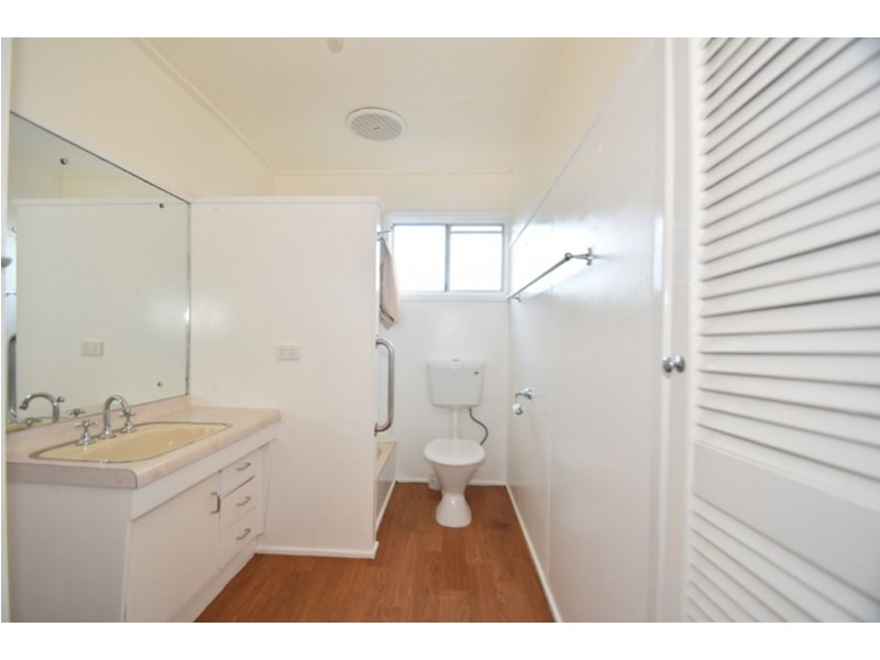316a West Street, Kearneys Spring QLD 4350