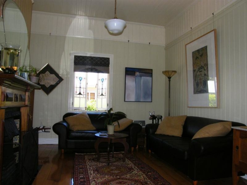 4 Lydwin Crescent, East Toowoomba QLD 4350