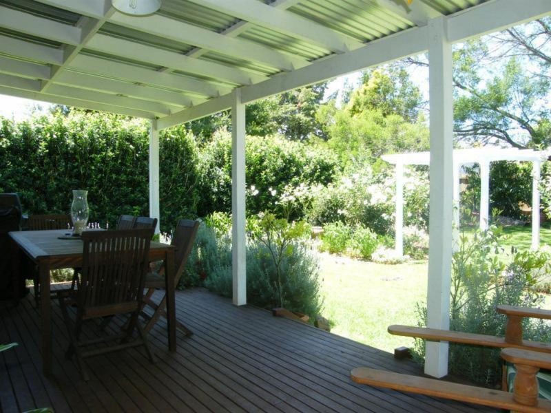 4 Lydwin Crescent, East Toowoomba QLD 4350