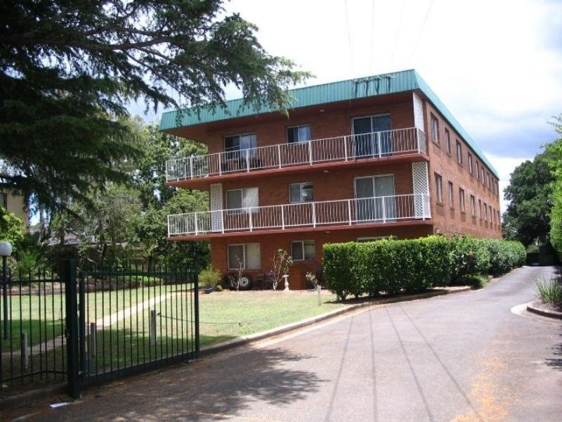 10/6 Scott Street, East Toowoomba QLD 4350