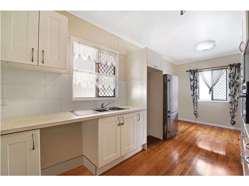 34 Boyd Street, Wilsonton QLD 4350