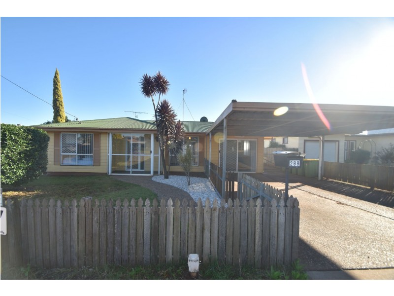 299 Taylor Street, Wilsonton QLD 4350