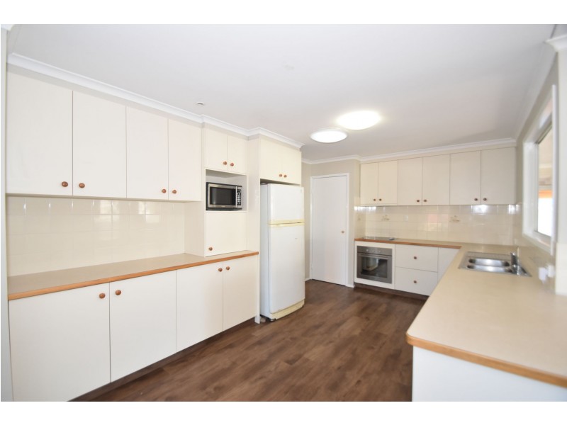 299 Taylor Street, Wilsonton QLD 4350