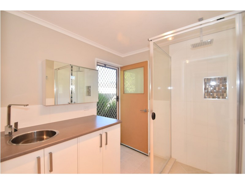 299 Taylor Street, Wilsonton QLD 4350