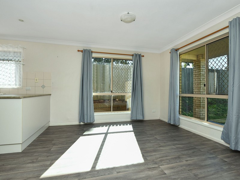 271 New England Highway, Harlaxton QLD 4350