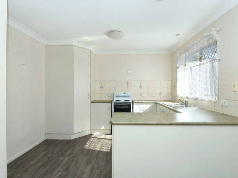 271 New England Highway, Harlaxton QLD 4350