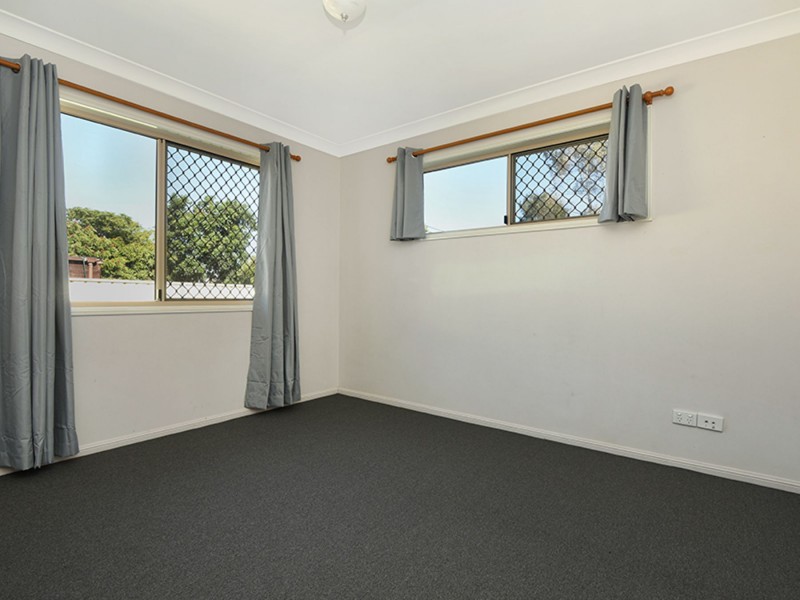 271 New England Highway, Harlaxton QLD 4350