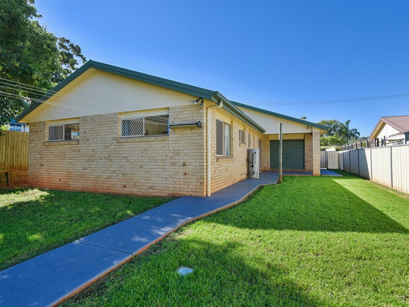 271 New England Highway, Harlaxton QLD 4350