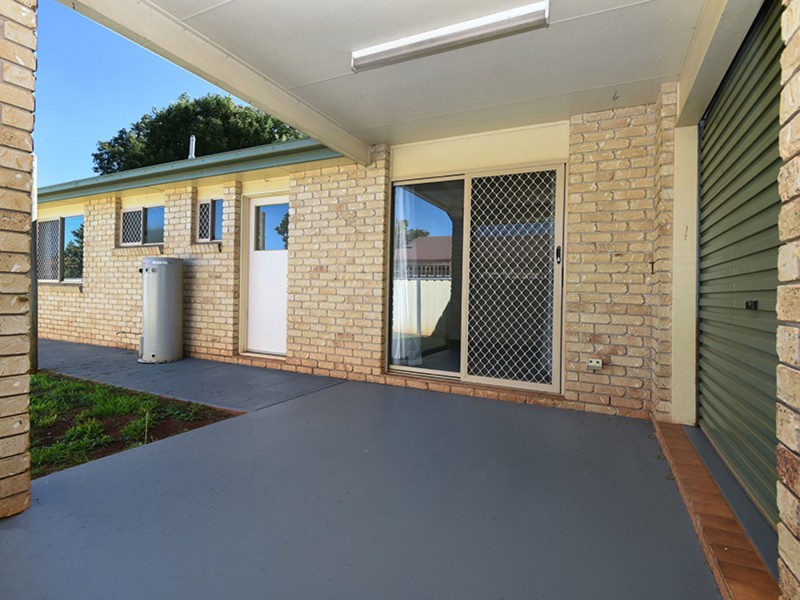 271 New England Highway, Harlaxton QLD 4350