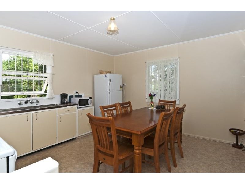 1 Percy Street, Newtown QLD 4350