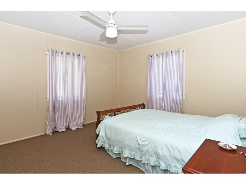 1 Percy Street, Newtown QLD 4350