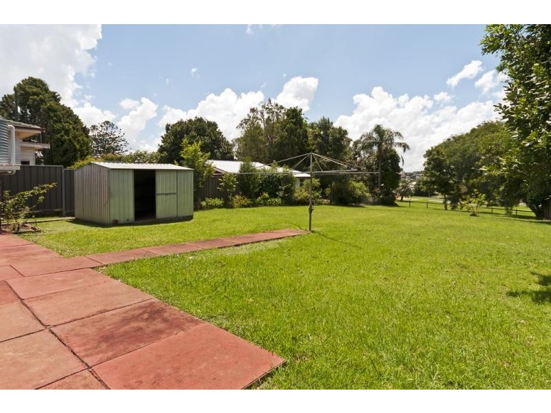 1 Percy Street, Newtown QLD 4350