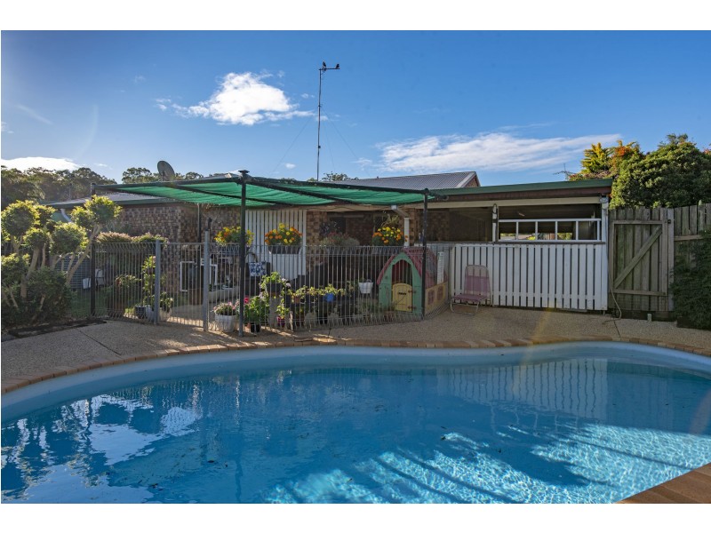 8 Saratoga Close, Wilsonton QLD 4350
