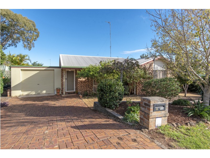 8 Saratoga Close, Wilsonton QLD 4350