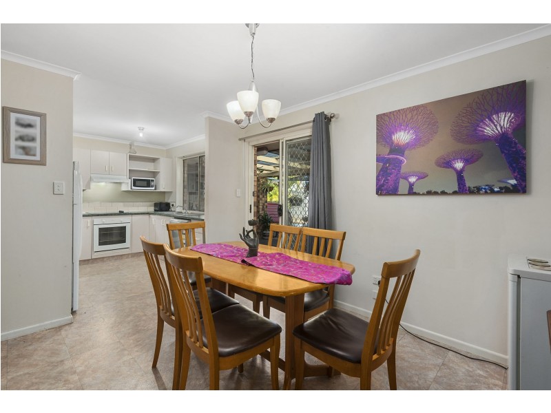 8 Saratoga Close, Wilsonton QLD 4350