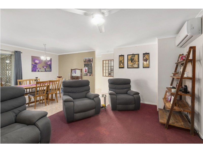 8 Saratoga Close, Wilsonton QLD 4350