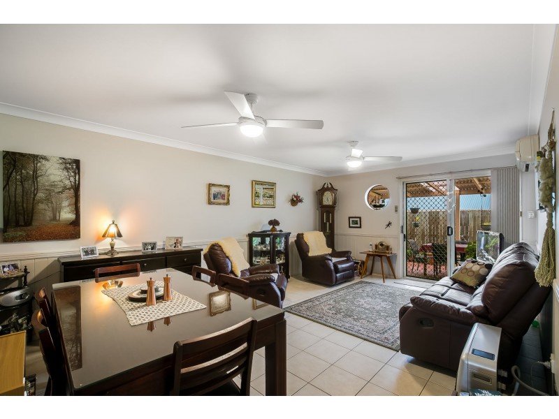 2/22 Fay Court, Kearneys Spring QLD 4350