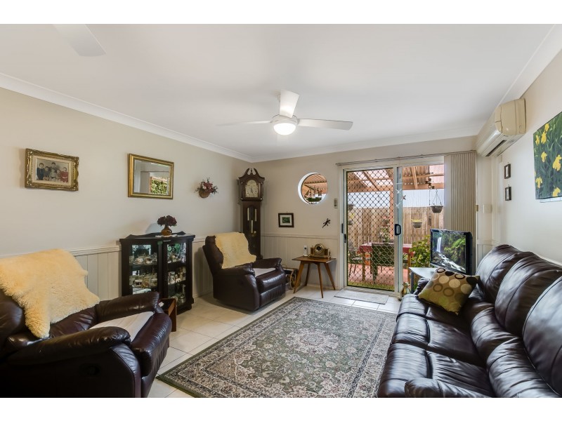 2/22 Fay Court, Kearneys Spring QLD 4350