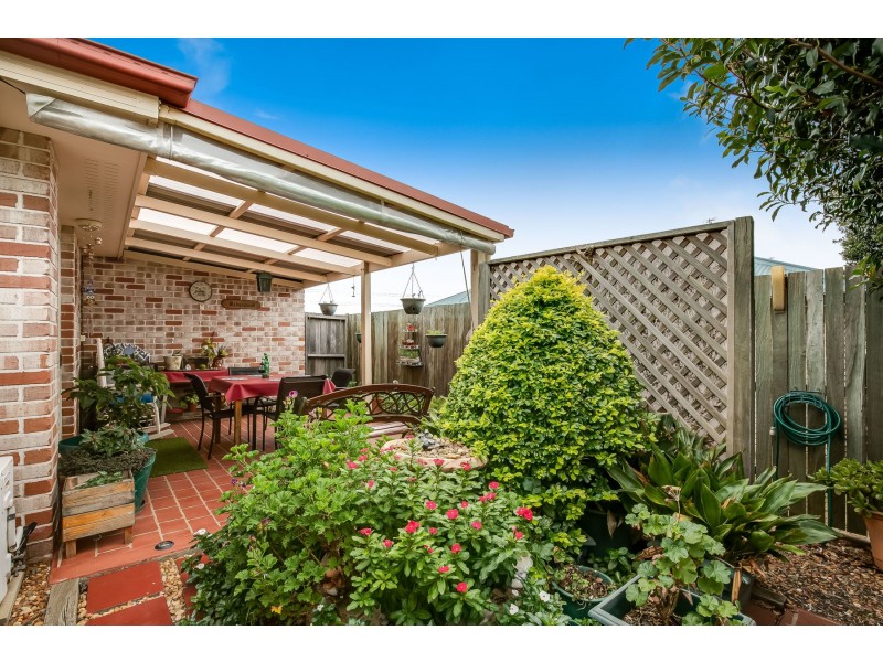 2/22 Fay Court, Kearneys Spring QLD 4350