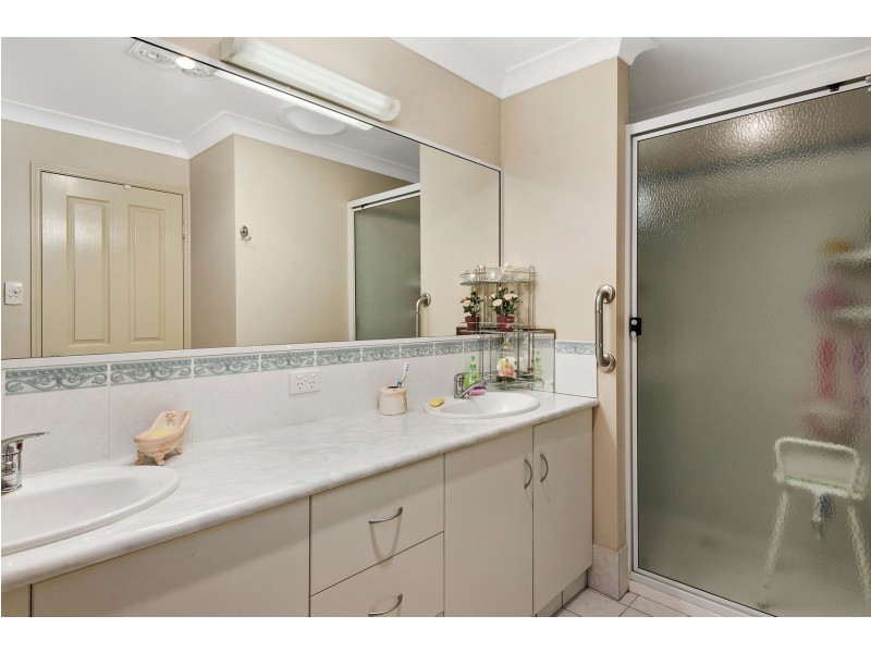 104/530 Bridge Street, Wilsonton QLD 4350