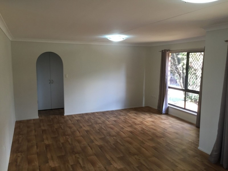 2/329 West Street, Harristown QLD 4350