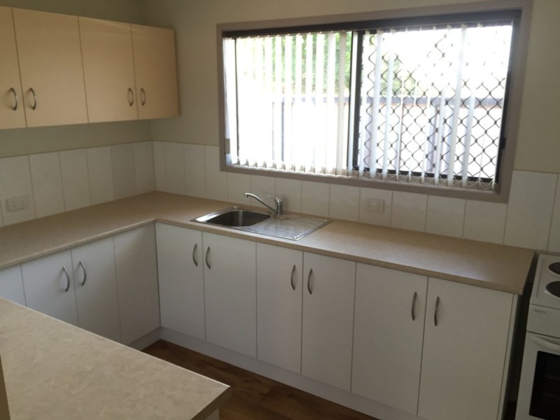 2/329 West Street, Harristown QLD 4350