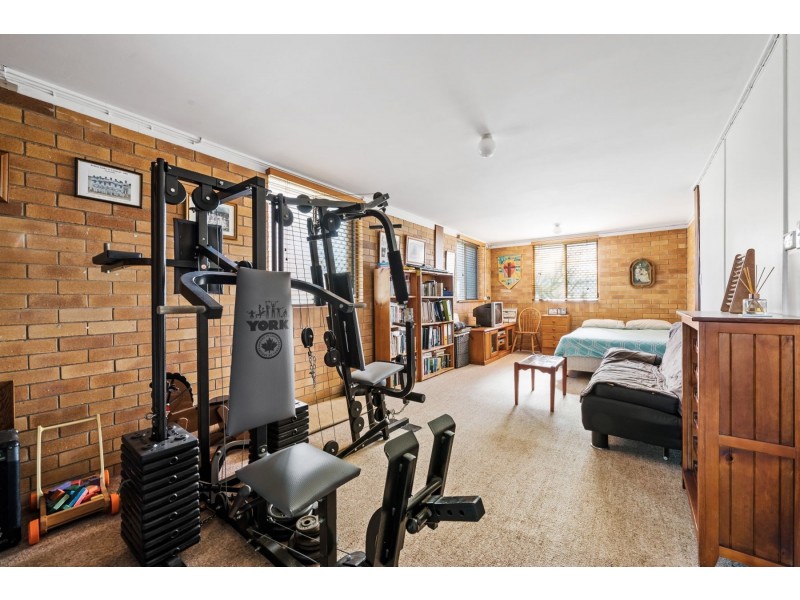 9 Illawarra Street, Harristown QLD 4350