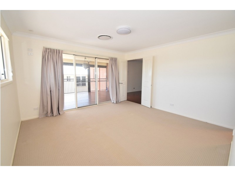 11 Kingfisher Street, Rangeville QLD 4350