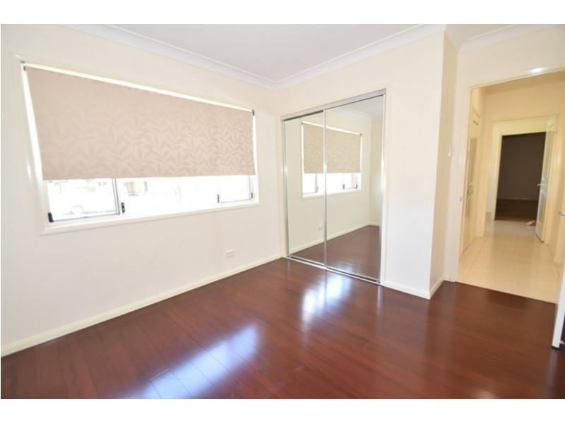 11 Kingfisher Street, Rangeville QLD 4350