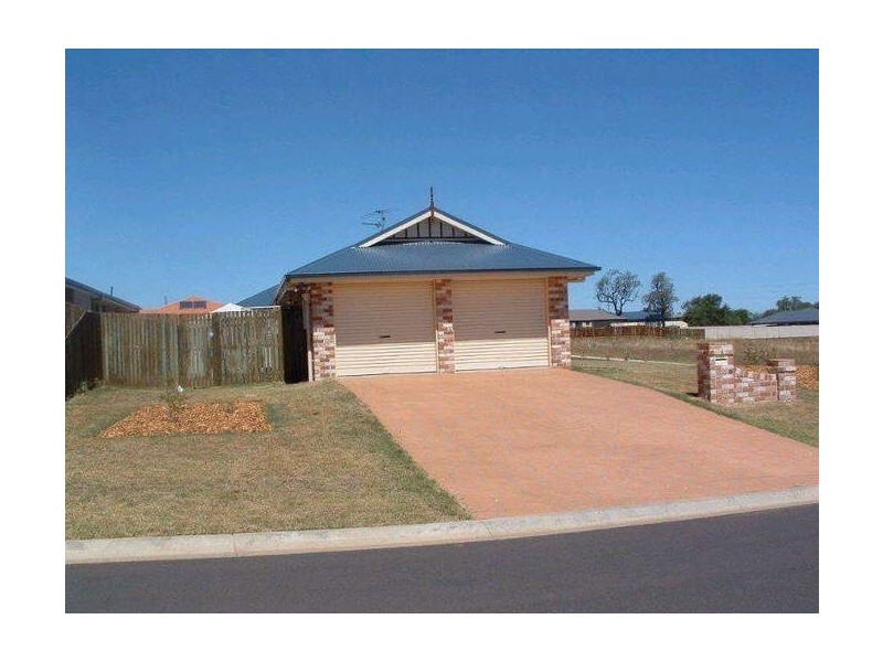 8 Ashford Drive, Wyreema QLD 4352