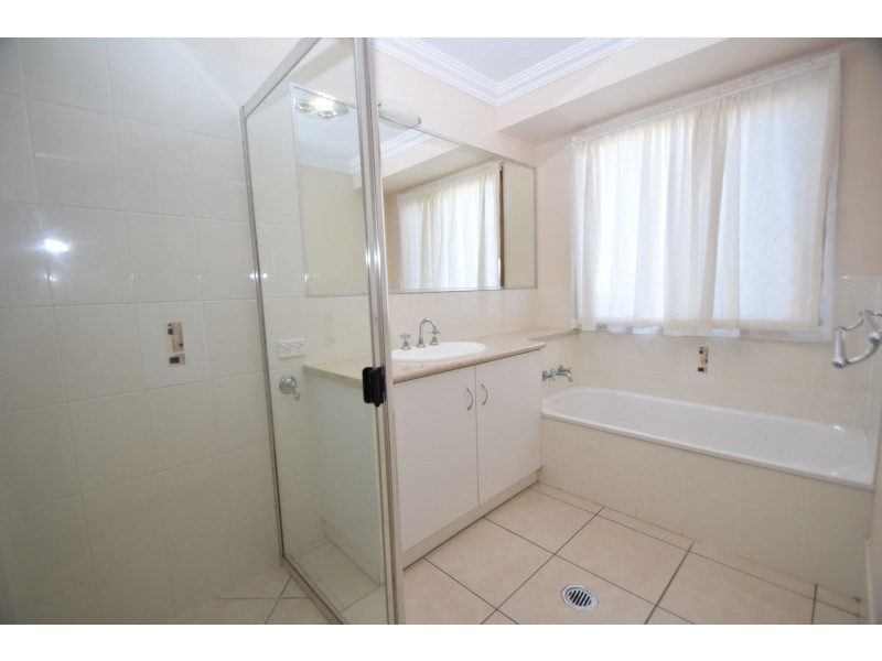 8 Ashford Drive, Wyreema QLD 4352