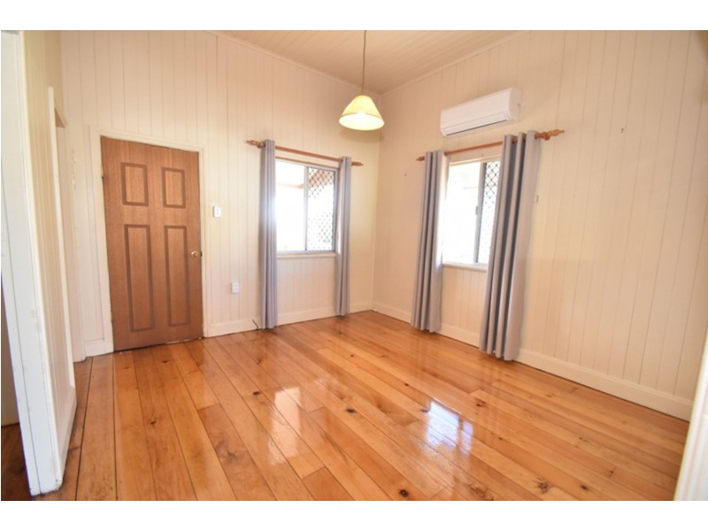 6 Peardon Street, South Toowoomba QLD 4350