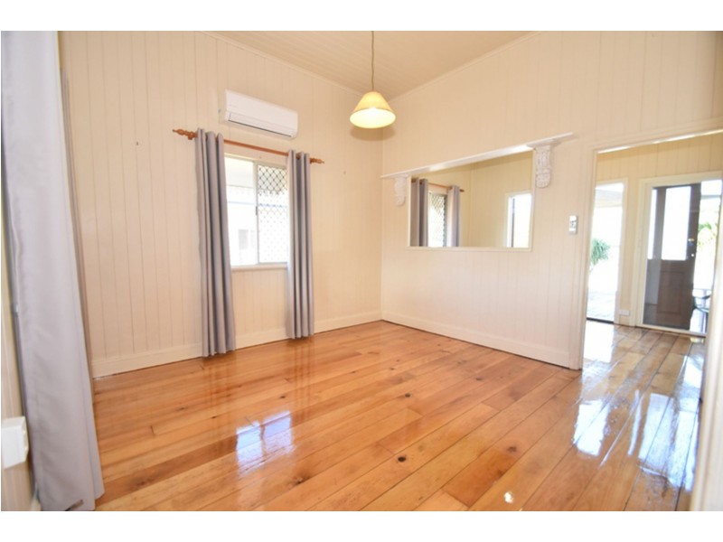 6 Peardon Street, South Toowoomba QLD 4350